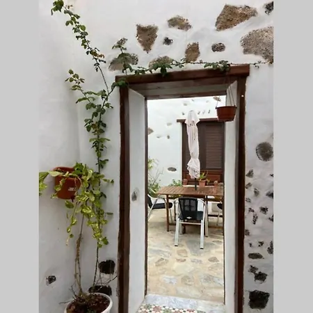 Eco Reyna House Haría